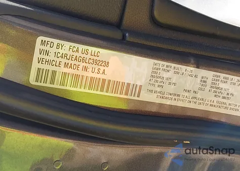 2020 Jeep Grand Cherokee Altitude 4X2 z USA, uszkodzony, nr VIN 1C4RJEAG6LC392238